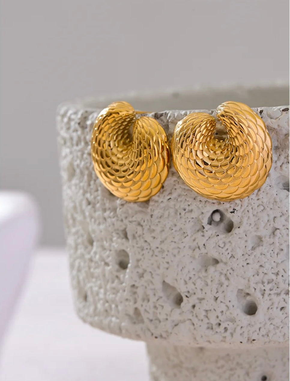 Kami Pangolin Earrings - 18K Gold Plated