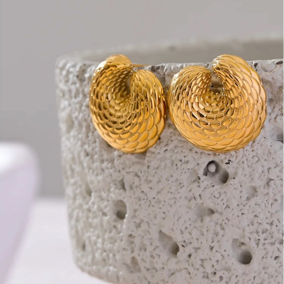 Kami Pangolin Earrings - 18K Gold Plated