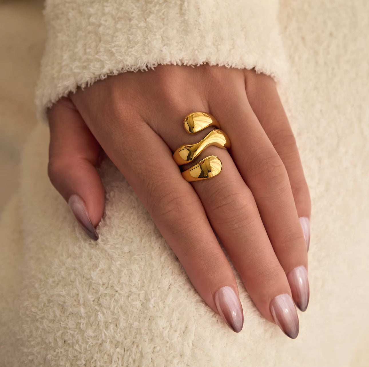 Eryka 18K Gold Ring