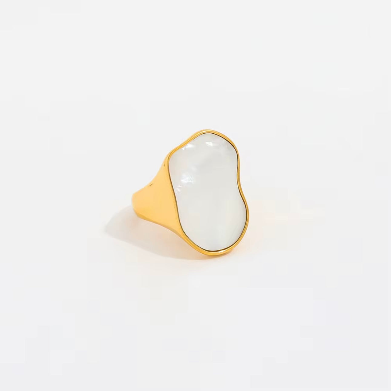 Taylor Pearl Stament Ring