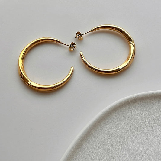 Alice Hoop Earrings- 18K Gold