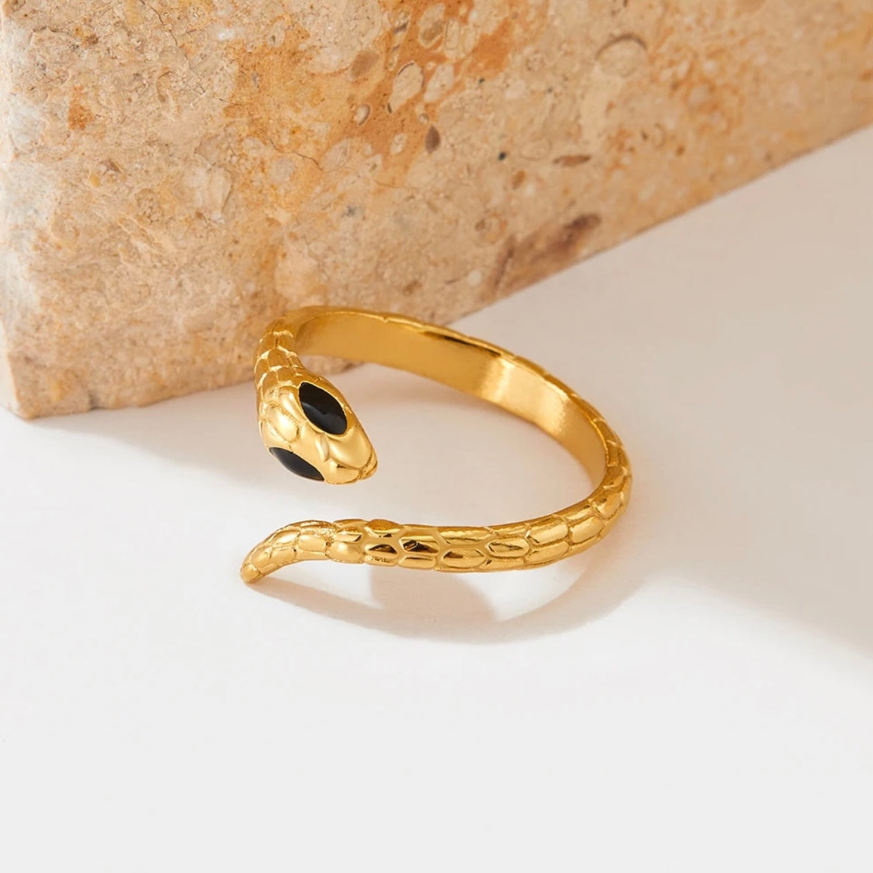 Serpent Textured Ring