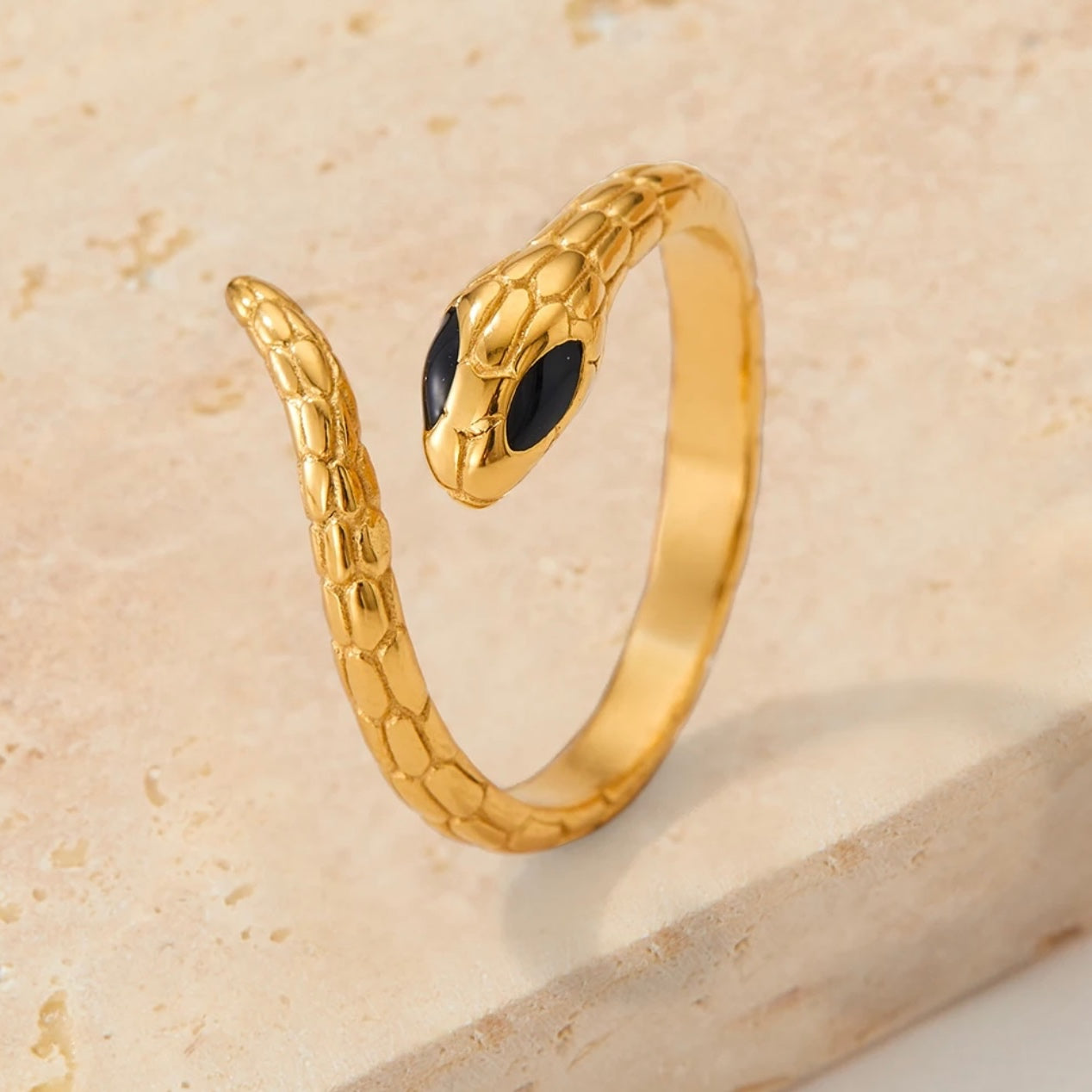 Serpent Textured Ring