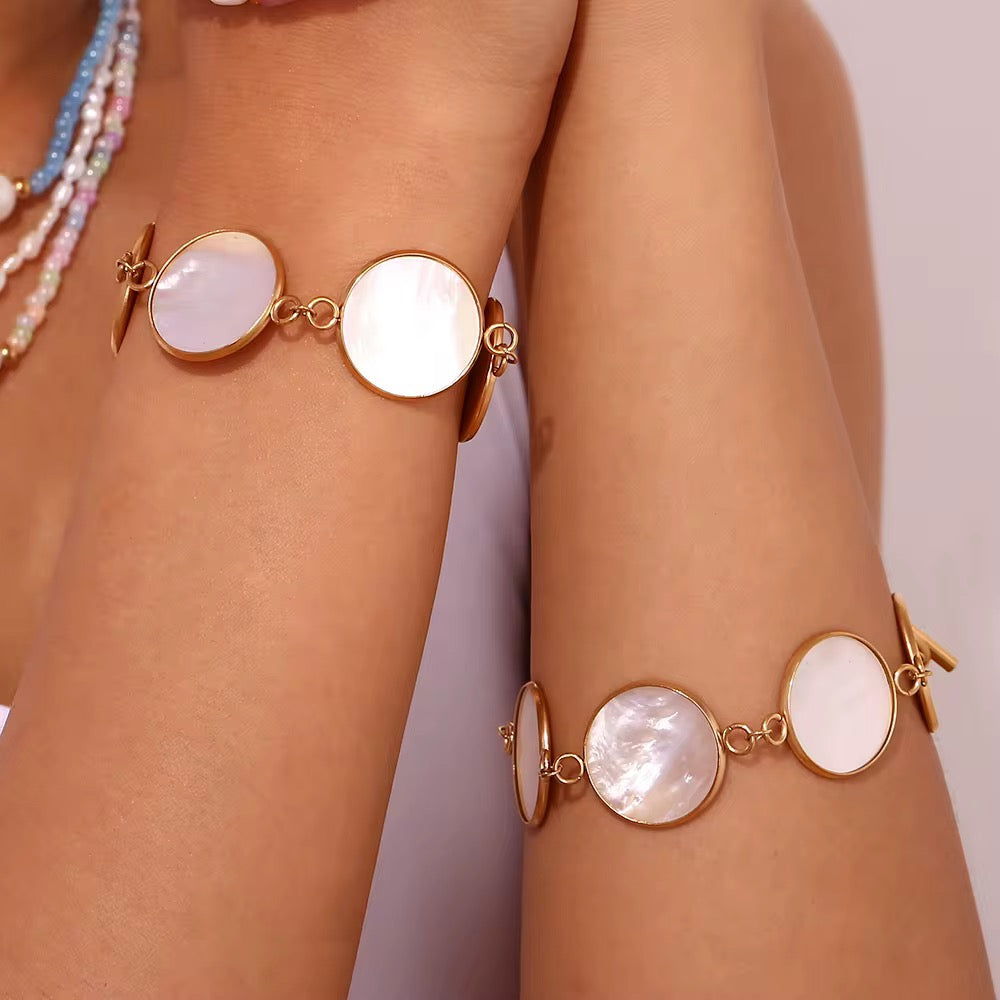 Serelle Shell Bracelet